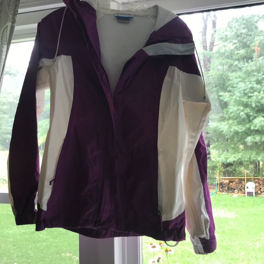 Columbia lightweight rain jacket
